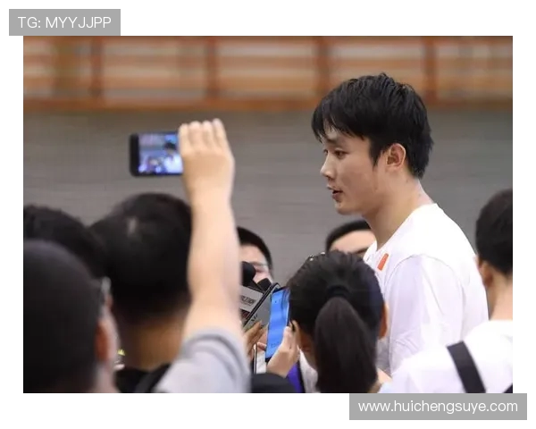 丁彦雨航在对阵福建的精彩表现引发球迷热议与期待