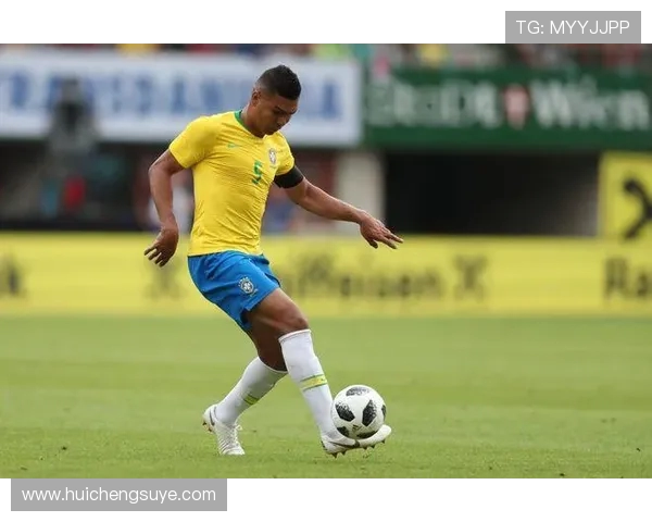 帕特罗与阿根廷独立的激烈对决揭示足球战术与球队精神的较量